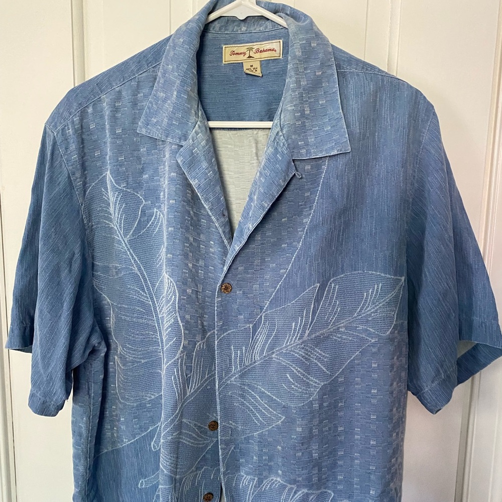 Men’s Tommy Bahama Chambray Button Up